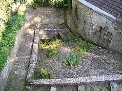 La fontaine Sainte-Agathe, rue Sainte-Agathe.