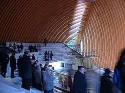 L'intérieur de la nef, en construction