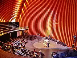 Intérieur de la cathédrale de Créteil terminée en 2017