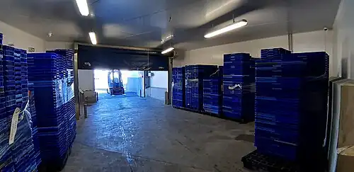 Entrée dans la salle de pesée.