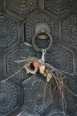 Autre détail de la porte d'entrée.