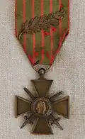 Croix de guerre 1939-1945 avec palme