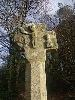 Croix de Saint-Clair : partie sommitale.