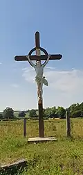 Croix de mission située en face du cimetière