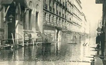 Aspect du no 57 lors de la crue de la Seine de 1910.