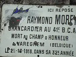 Tombe d'un soldat tué en Belgique.