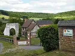 Vestiges, rue de la Motte-Féodale.