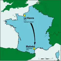 L'uranium en provenance des mines étrangères arrive dans le port du Havre puis est transféré à l'usine Comurhex de Malvési pour conversion en UF4.