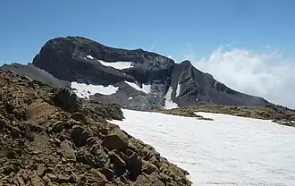 Vue de la face ouest du cylindre du Marboré depuis le pic de la Cascade oriental.