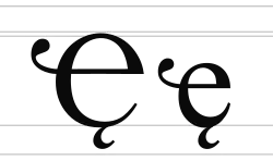 Ancienne forme de Ҿ avec un crampon en crochet comme un ogonek.