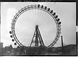 Début du démontage et mise en vente des matériaux, décembre 1920.