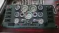 Pupitre gauche de commande des turbines (détail).