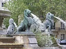 Détail de la fontaine.