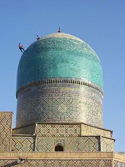 Le dôme de la médersa Tilla-Qari.