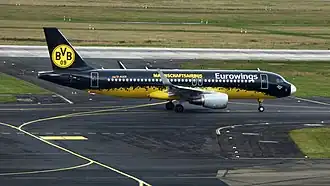 Un Airbus A320 peint aux couleurs du club de football du Borussia Dortmund, évoluant en Bundesliga (1ère division allemande)