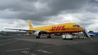 Activité Fret: Avion cargo DHL à Nantes.