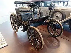 Premier modèle de 1892, vendu au roi Hassan Ier du Maroc