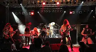 Description de cette image, également commentée ci-après