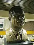 Buste du premier ministre Daniel Johnson