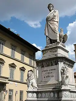 Statue de Dante Alighieri et Marzoccos, basilique Santa Croce de Florence.
