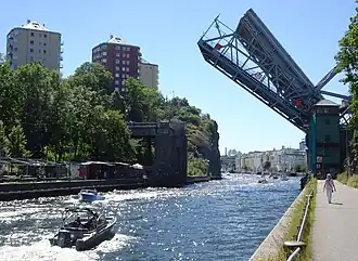 Le canal de Danvik et le pont de Danvik en juillet 2022.