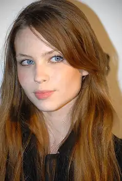 Description de l'image Daveigh Chase LF adjusted.jpg.