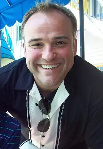 David DeLuise interprète Jerry Russo.
