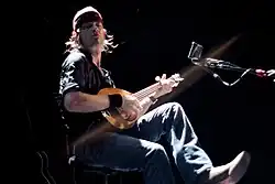 David Eugene Edwards (en haut) et Jay Munly (en bas), les deux principaux chefs de file du Denver Sound.