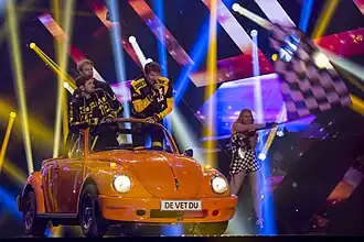 De vet du, interprétant  Road Trip.