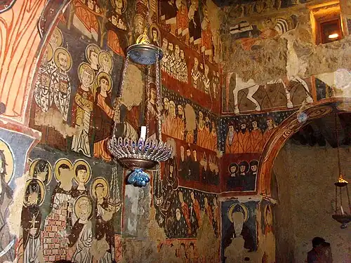 Fresque restaurée à l’intérieur de l’église.