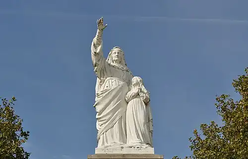 La statue.