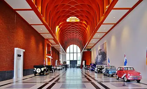 Entrée du Louwman Museum.