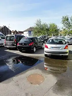 Le puits no&nbsp;1 dans son environnement.