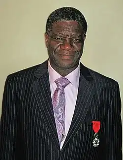 Portrait couleur d'un homme.