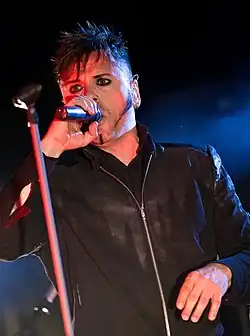 Description de l'image Dero Goi Oomph! Nocturnal Culture Night 10 2015 12 (cropped).jpg.