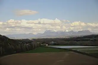 Des hauts Livron vers Crest et « les Trois Becs ».