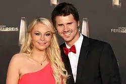 Description de l'image Deutscher Fernsehpreis 2012 - Jana Julie Kilka - Thore Schoelermann.jpg.