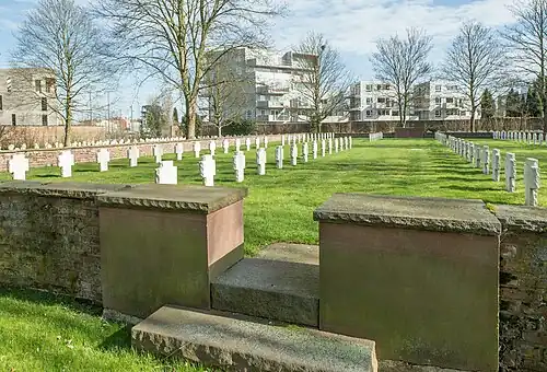 Section allemande au carré militaire.