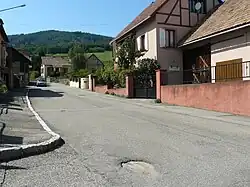 Le bas du village.