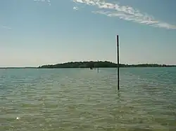 Digue du lac du Der-Chantecoq, au sud-est.