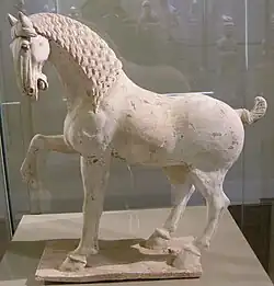 Cheval en terre cuite, seconde moitié du VIIIe&nbsp;siècle, musée d'art oriental de Turin.