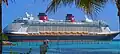 Le Disney Fantasy à Castaway Cay en 2015.