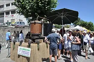 Distillerie de lavande lors de la fête à Valensole.