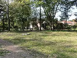 Le puits no&nbsp;5 ter dans son environnement.