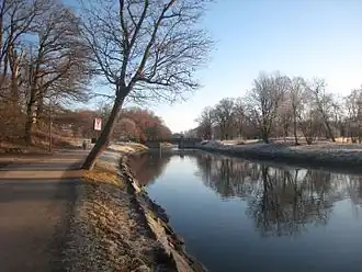 Le canal en décembre 2009.