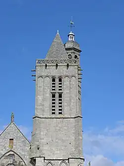 L'étage du beffroi et la lanterne érigée par Pierre Corbineau.