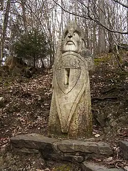 Vers le cheval Bayard.