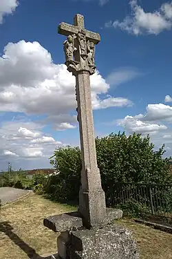 Croix de chemin - la vierge (verso).