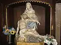 Pietà dans l'église