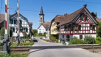 « Dorfstrasse » et église réformée
